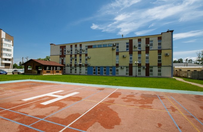 Private full-time school